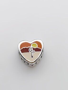 Pandora Arizona Heart Exclusive Charm